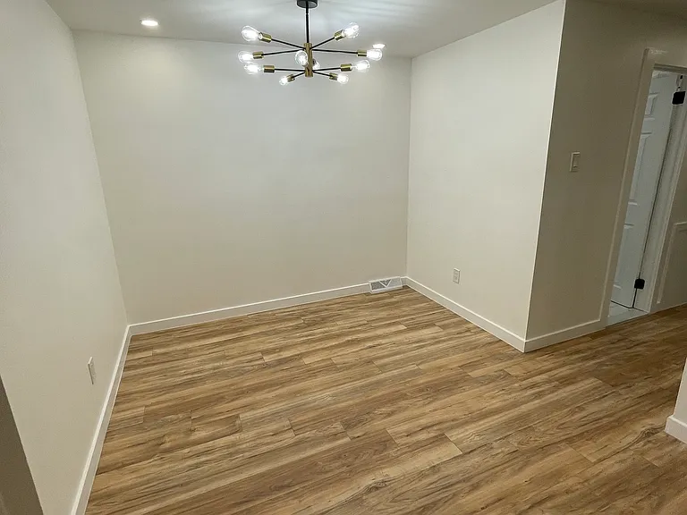 9405 Kirkwood Rd — Photo 14