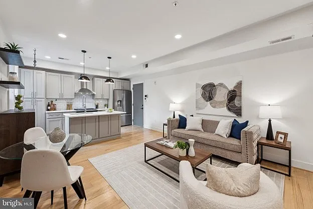 811 Upshur St NW #4 — Photo 3