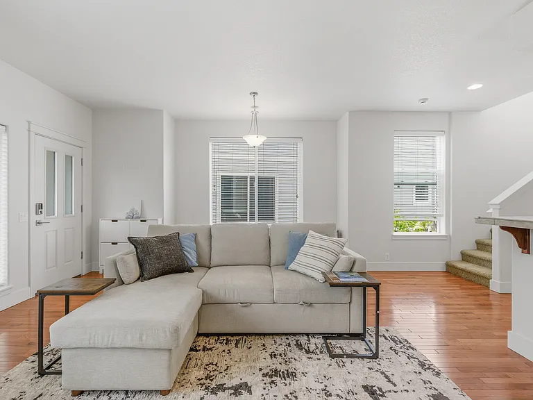 10565 NE Avery Way — Photo 7