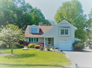 73 Glendale Rd, Hampden, MA 01036