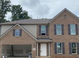 1518 Ridge Climber Rd, Knoxville, TN 37922