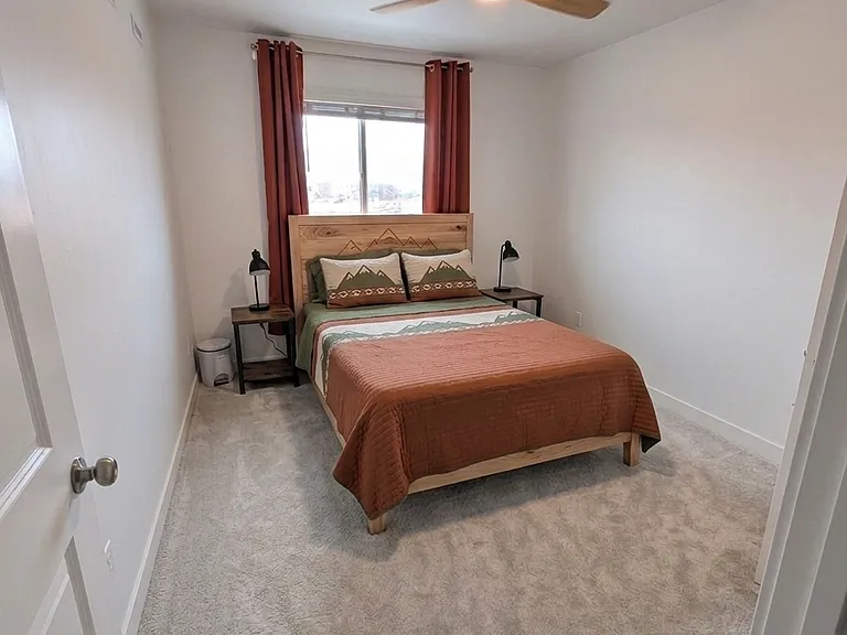2034 S 920 E — Photo 2