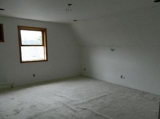 555 Schad Rd, Alden, NY 14004