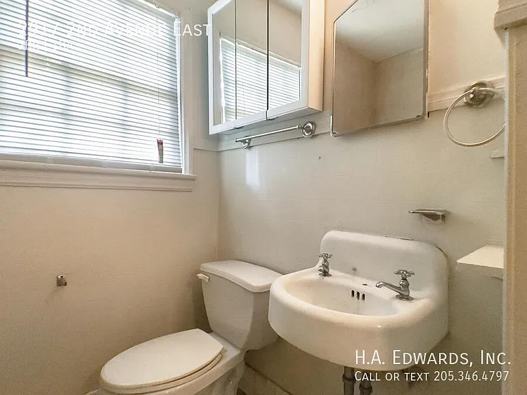 2917 2nd Ave E — Photo 12