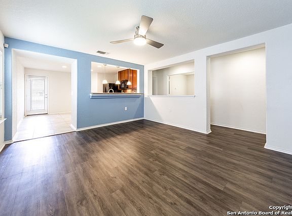 2nd image of 7430 Bluebonnet Bay