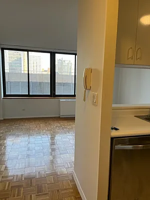 Rented by Corcoran | media 18