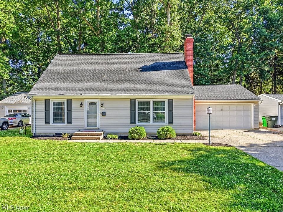 1st image of 136 Pinehurst Rd