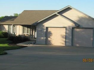 26 Pine View Rd, Platte City, MO 64079
