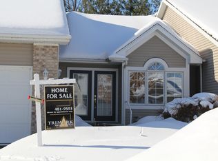 2038 Blue Bell Way NW, Grand Rapids, MI 49504