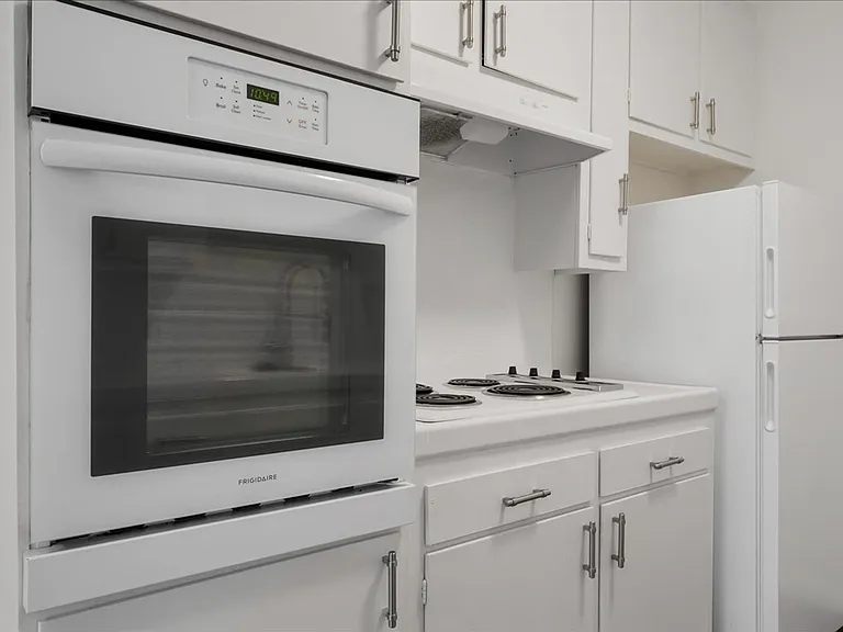 1831 Federal Ave #15 — Photo 6