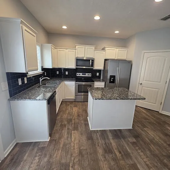 3707 Selina Dr — Photo 7
