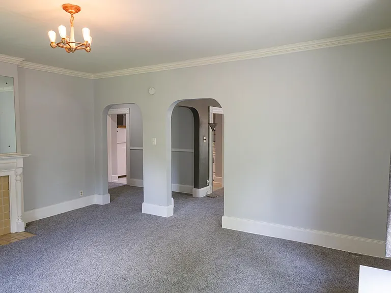 1019 Findley Ave — Photo 11