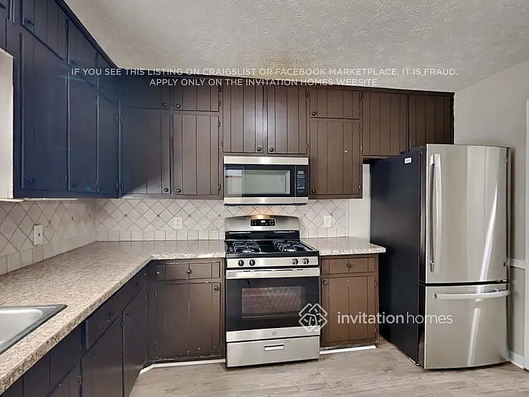 1759 Killian Hill Rd SW — Photo 5