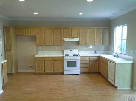 2nd image of 4555 Vincent Way