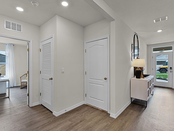 5th image of 2860 Cedar Ridge Ct #2816