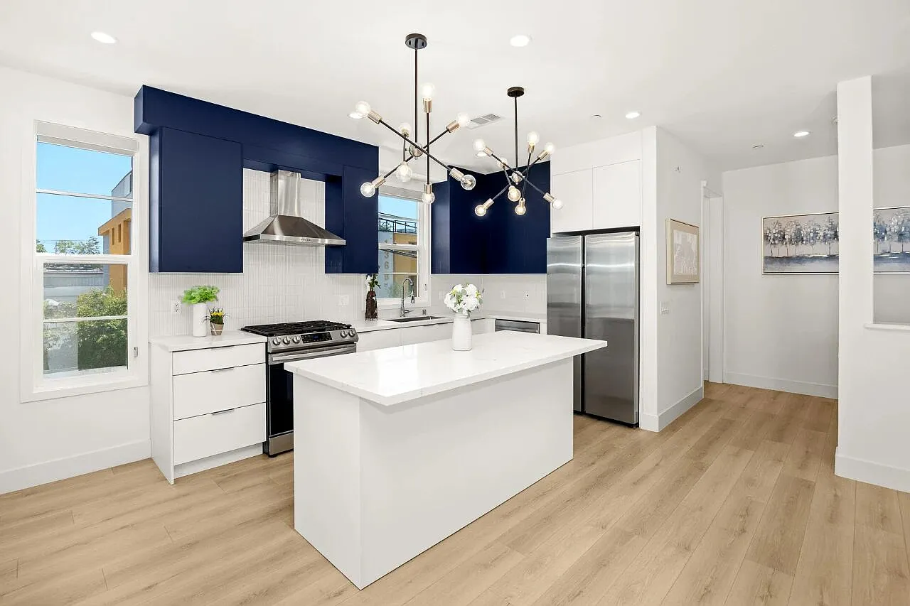 2 bed, 1556 sqft, $4,800 — Photo 3