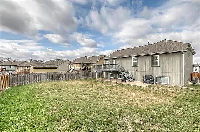 2125 Birch St — Photo 36