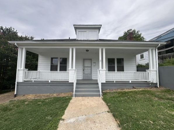 224 Moffett St
