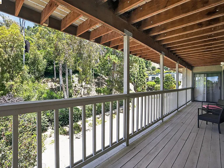 525 Hampton Rd — Photo 27