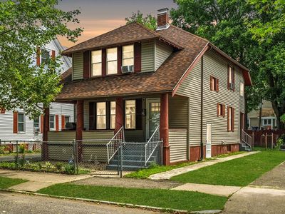 65 Rochelle St, Springfield, MA, 01109