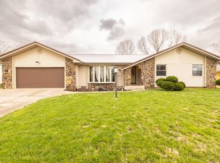 1001 E Meadowlark St, Springfield, MO 65810