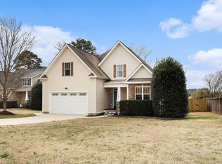 176 Braddock Dr, Lillington, NC 27546