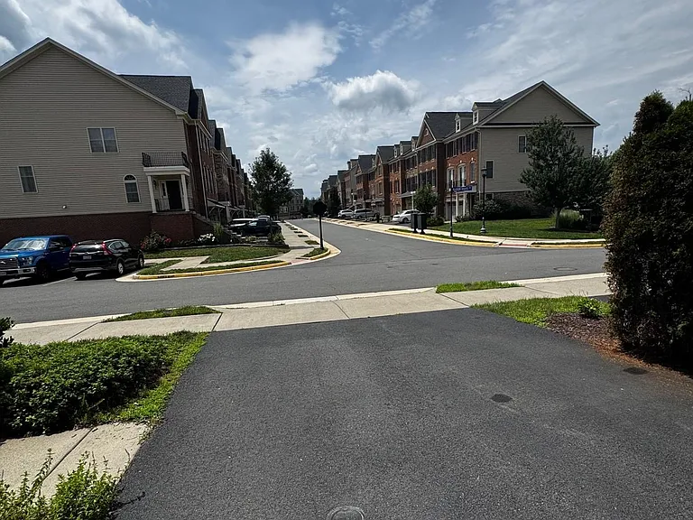 24970 Glasgow Heights Ter — Photo 23
