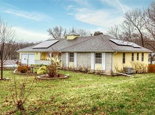 7205 Richmond Ave, Kansas City, MO 64133