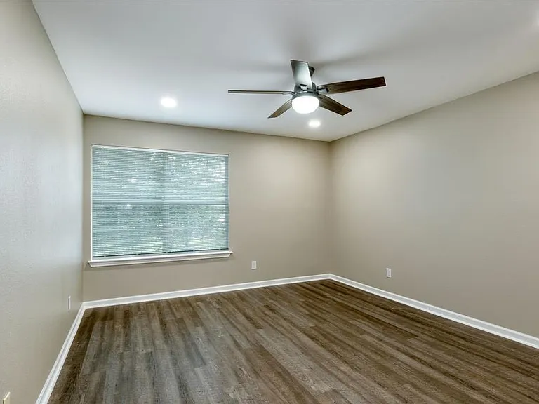 2412 Willow Way — Photo 20