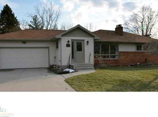 3323 Aragon Dr, Lansing, MI 48906