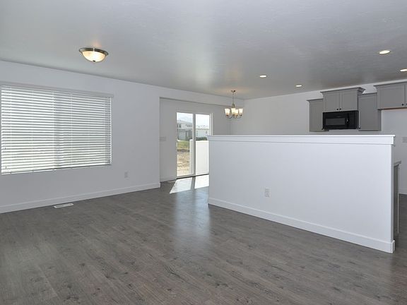 4th image of 5193 W Koppers Ln