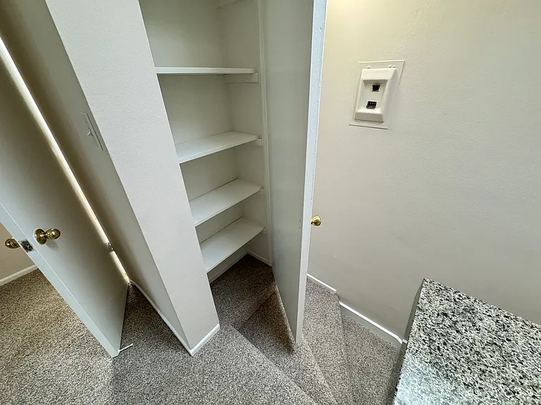 11500 Rochester Ave #11500 — Photo 41