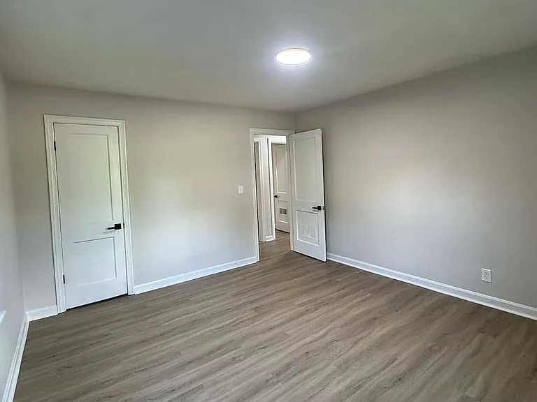 2217 Hamburg Pike — Photo 19
