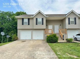 5209 Hardy Ct, Kansas City, MO 64133