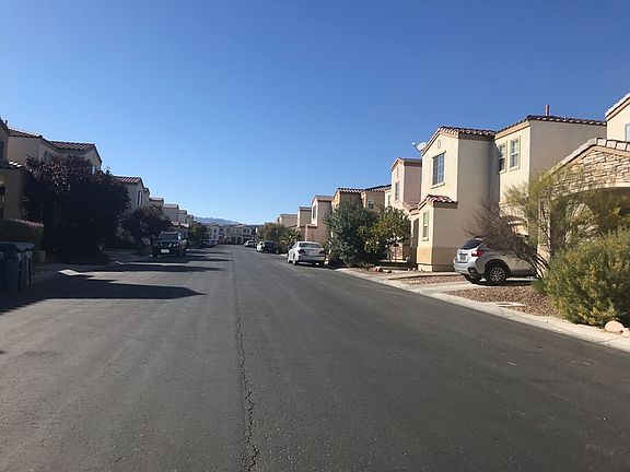 4th image of 7683 Crystal Village Ln