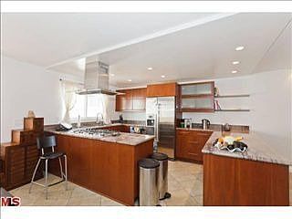 4th image of 1592 Palisades Dr