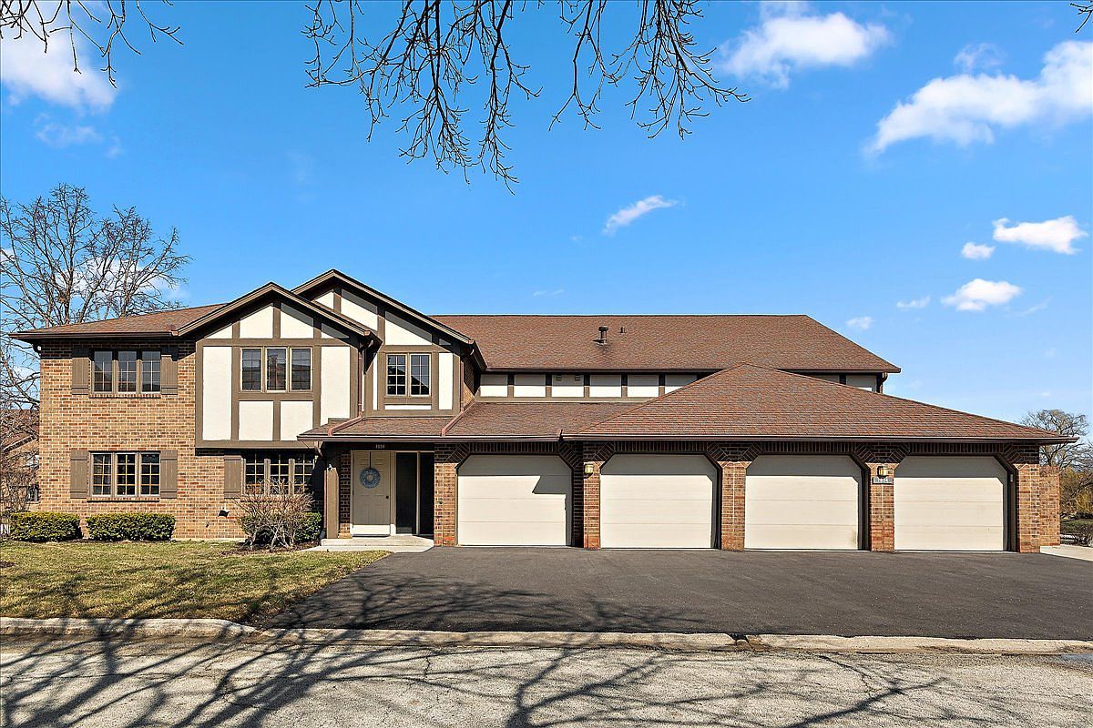 7834 W Foresthill Ct APT 2CR