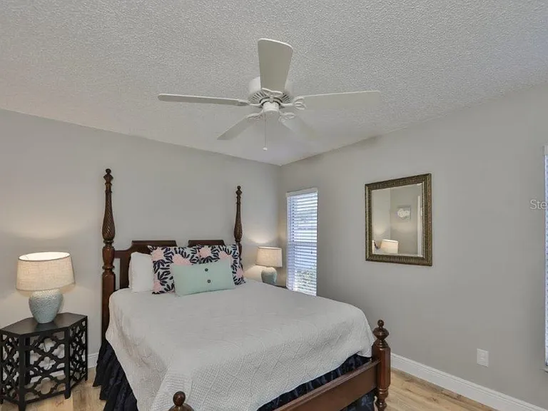 4624 Basswood St — Photo 12