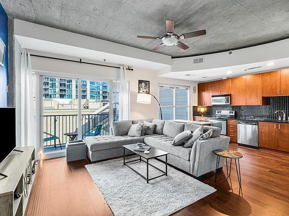 2nd image of 250 Pharr Rd APT 504