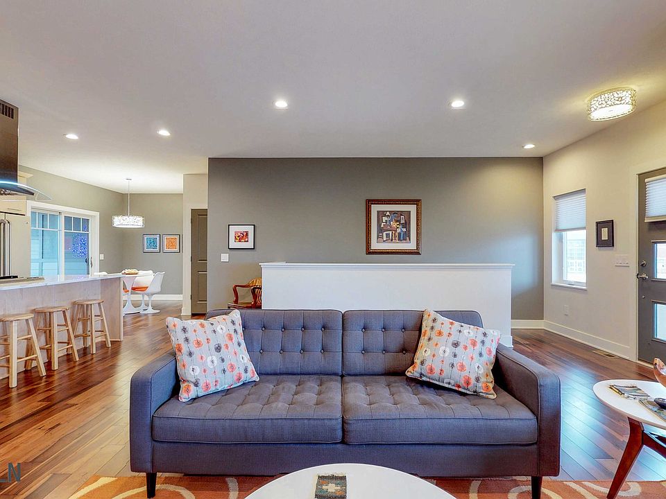 1st image of 575 Penrose Dr