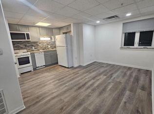 218 N Main St APT 1, Fort Atkinson, WI 53538