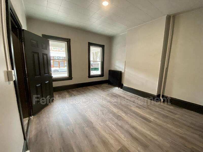 1st image of 19 S Ann St #1