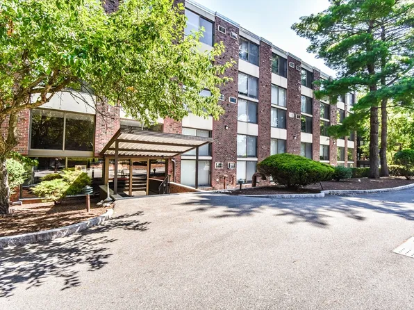 993 Massachusetts Ave APT 212, Arlington, MA 02476