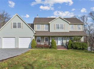 229 Greenhaven Rd, Pawcatuck, CT 06379