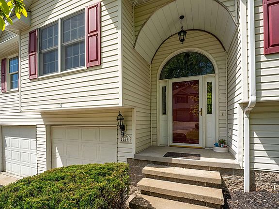 3rd image of 2062 Pinecrest Dr