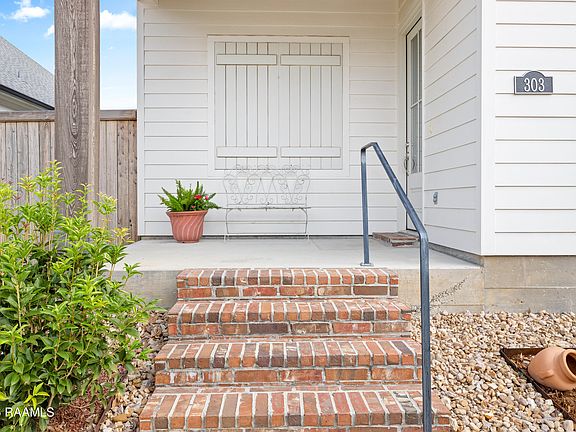 3rd image of 303 Manor House Ln
