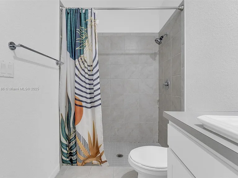 424 NE 4th Ave #424 — Photo 23