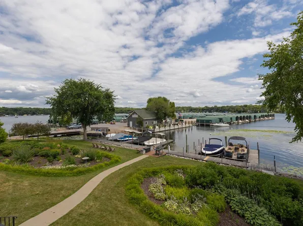 21957 Minnetonka Blvd APT 17, Greenwood, MN 55331