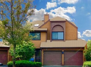 31 Powderhorn Dr, Rockaway, NJ