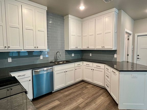 5th image of 6604 Bent Wood Villas Dr Unit A